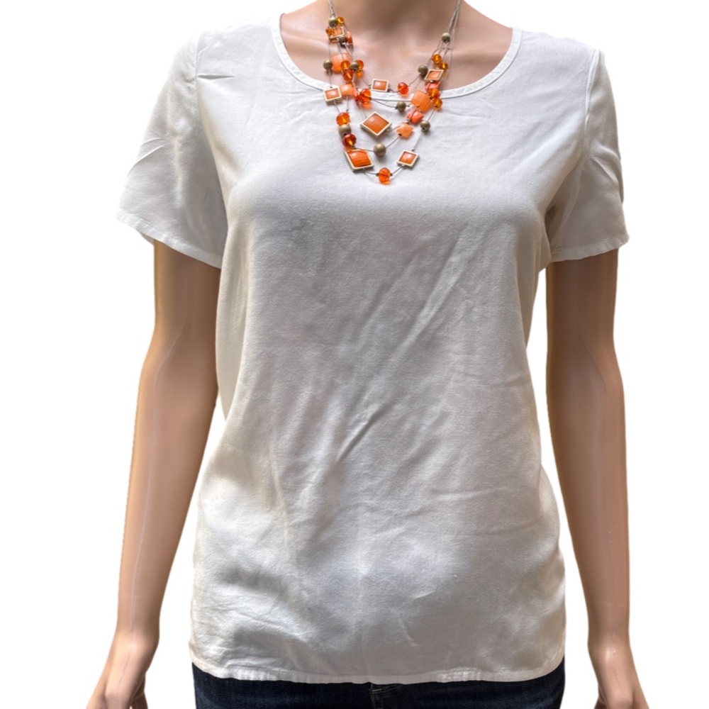 Alya White Short Sleeve Top with Floral cut out back Small